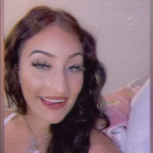 Meet your Posher, Natividad